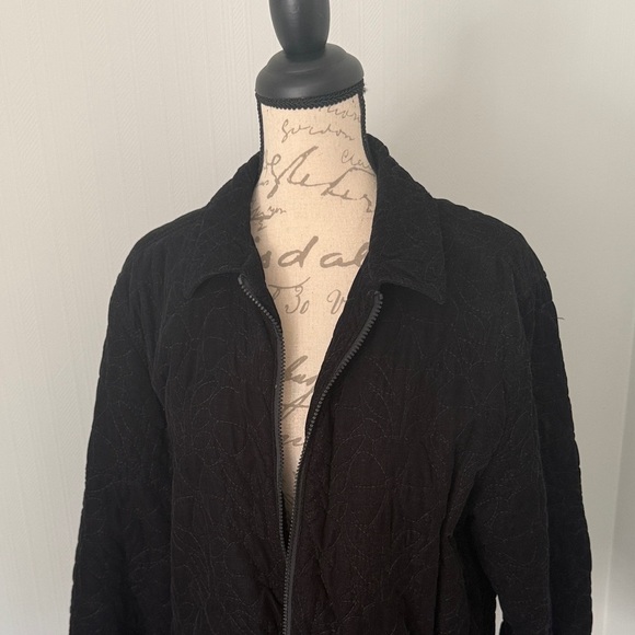 Woolrich Women’s Black Jacket size Large Quilted Inner Pockets - Picture 3 of 9